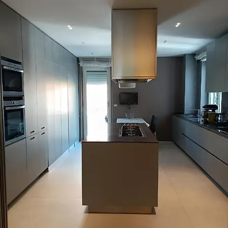 Bdc - Gatteschi Exclusive 3-bdr Apartment Rome